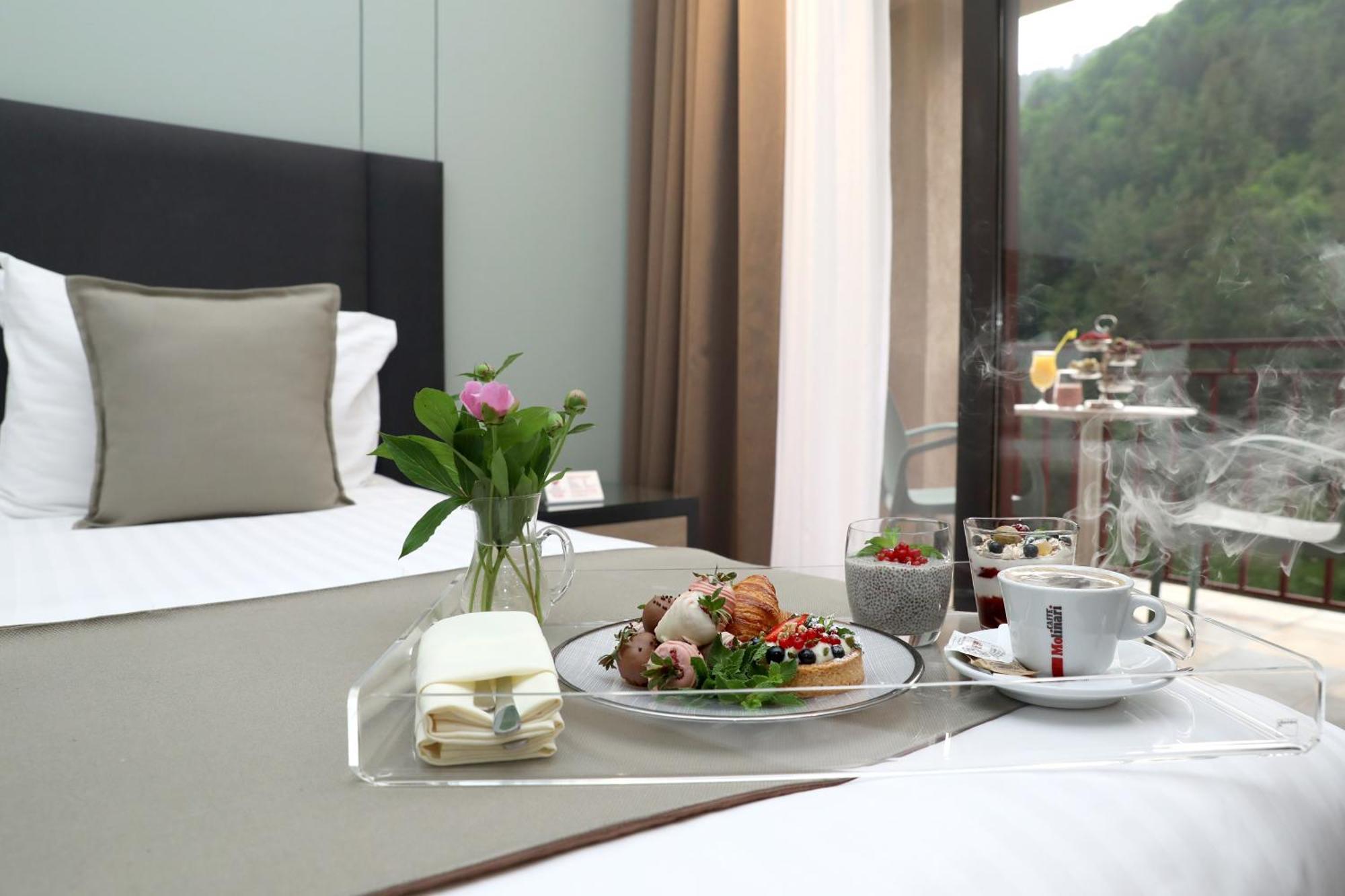 Best Western Plus Paradise Hotel Діліжан Екстер'єр фото